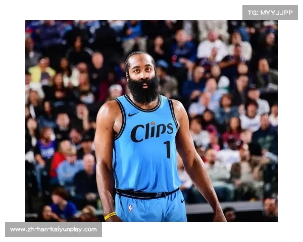 莱昂纳德砍下27分10篮板 哈登助力快船战胜尼克斯 莱昂纳德砍下27分10篮板 哈登助力快船战胜尼克斯